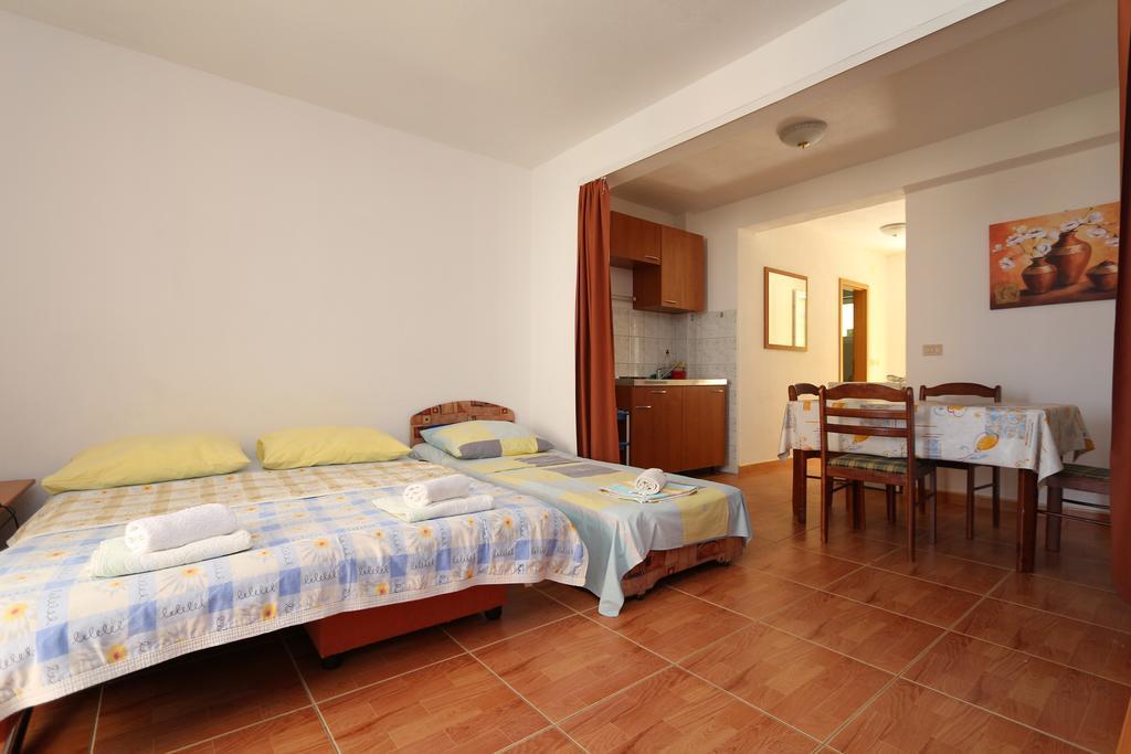 Apartments Antoneta มาคาร์สกา ภายนอก รูปภาพ