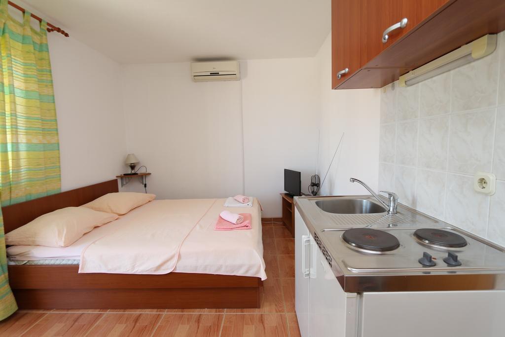 Apartments Antoneta มาคาร์สกา ภายนอก รูปภาพ