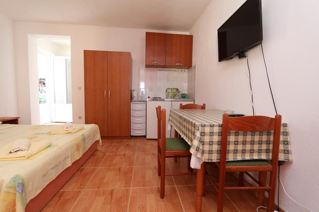 Apartments Antoneta มาคาร์สกา ภายนอก รูปภาพ