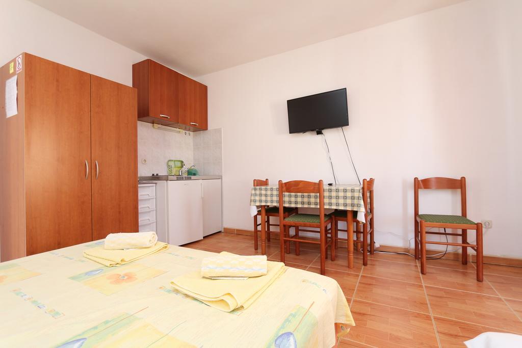 Apartments Antoneta มาคาร์สกา ภายนอก รูปภาพ