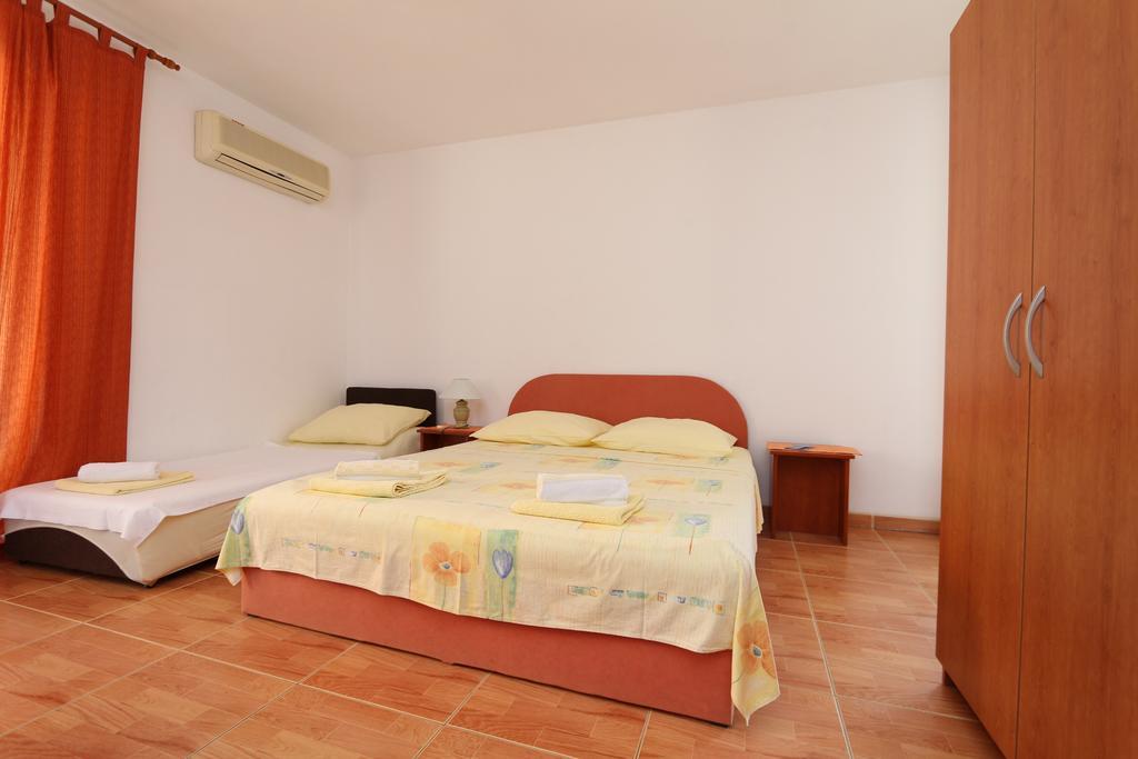 Apartments Antoneta มาคาร์สกา ภายนอก รูปภาพ